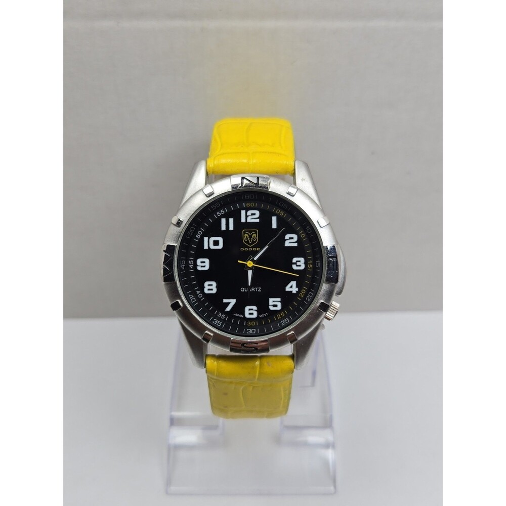 Dodge 2005 Mens Quartz Watch Ram Logo Black Dial Leather New Battery Collectible